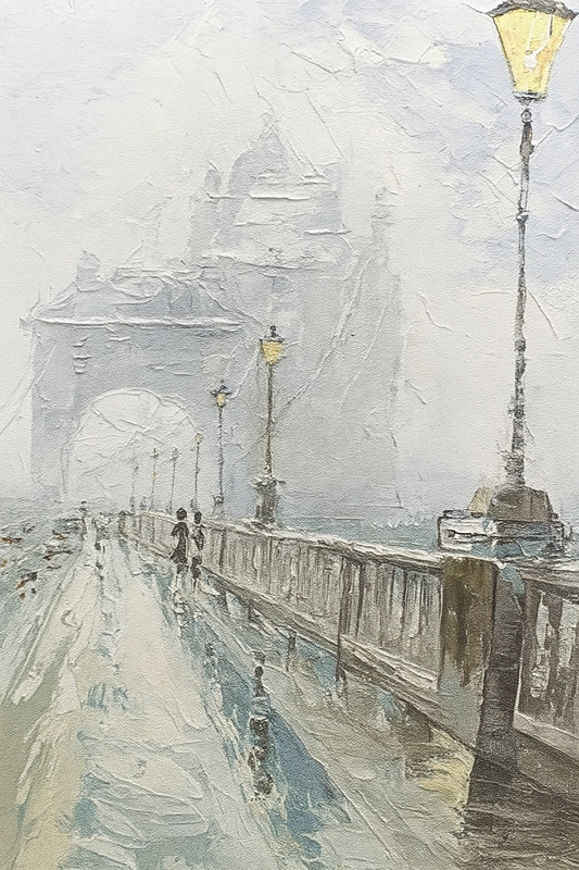 Fog Over Tower Bridge - Avalie