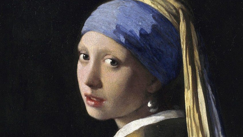 Famous painting of a woman with a pearl earring by Johannes Vermeer.